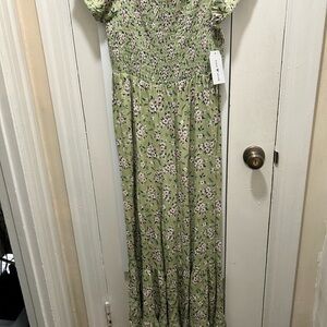 GIRLS FOREVER 21 Green Floral Jumpsuit.